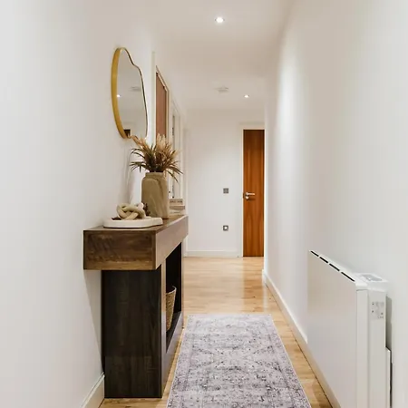 Stylish Centre Retreat Sleeps 8 Lejlighed Leeds (West Yorkshire)