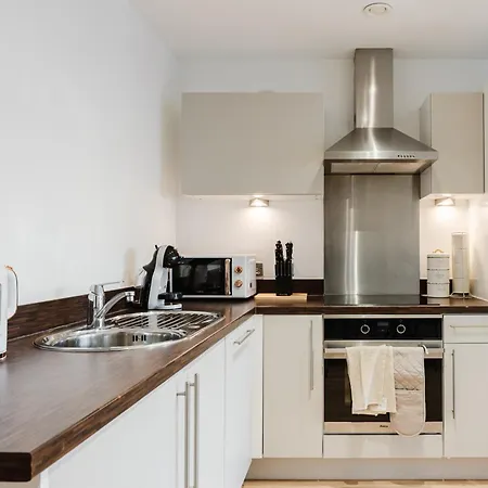 Stylish Centre Retreat Sleeps 8 Lejlighed Leeds (West Yorkshire)