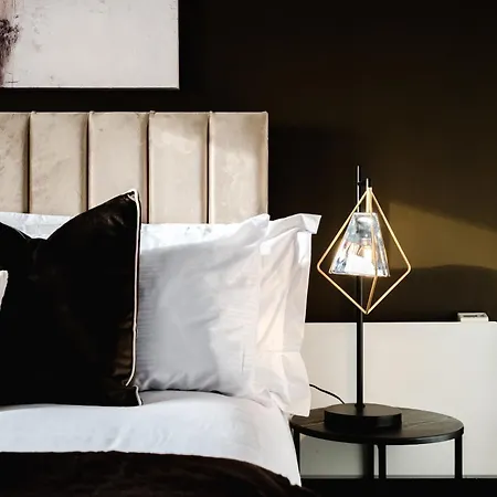 Lejlighed Stylish Centre Retreat Sleeps 8 *