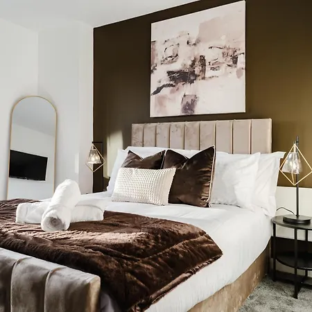 Lejlighed Stylish Centre Retreat Sleeps 8 *